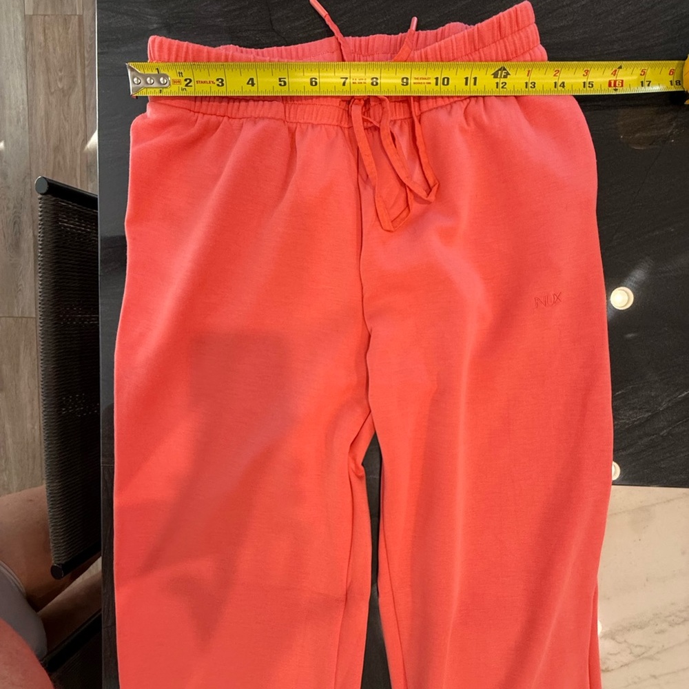 NUX Coral Hooded Crop Top & Drawstring Track Pants Set - Picture 15 of 16